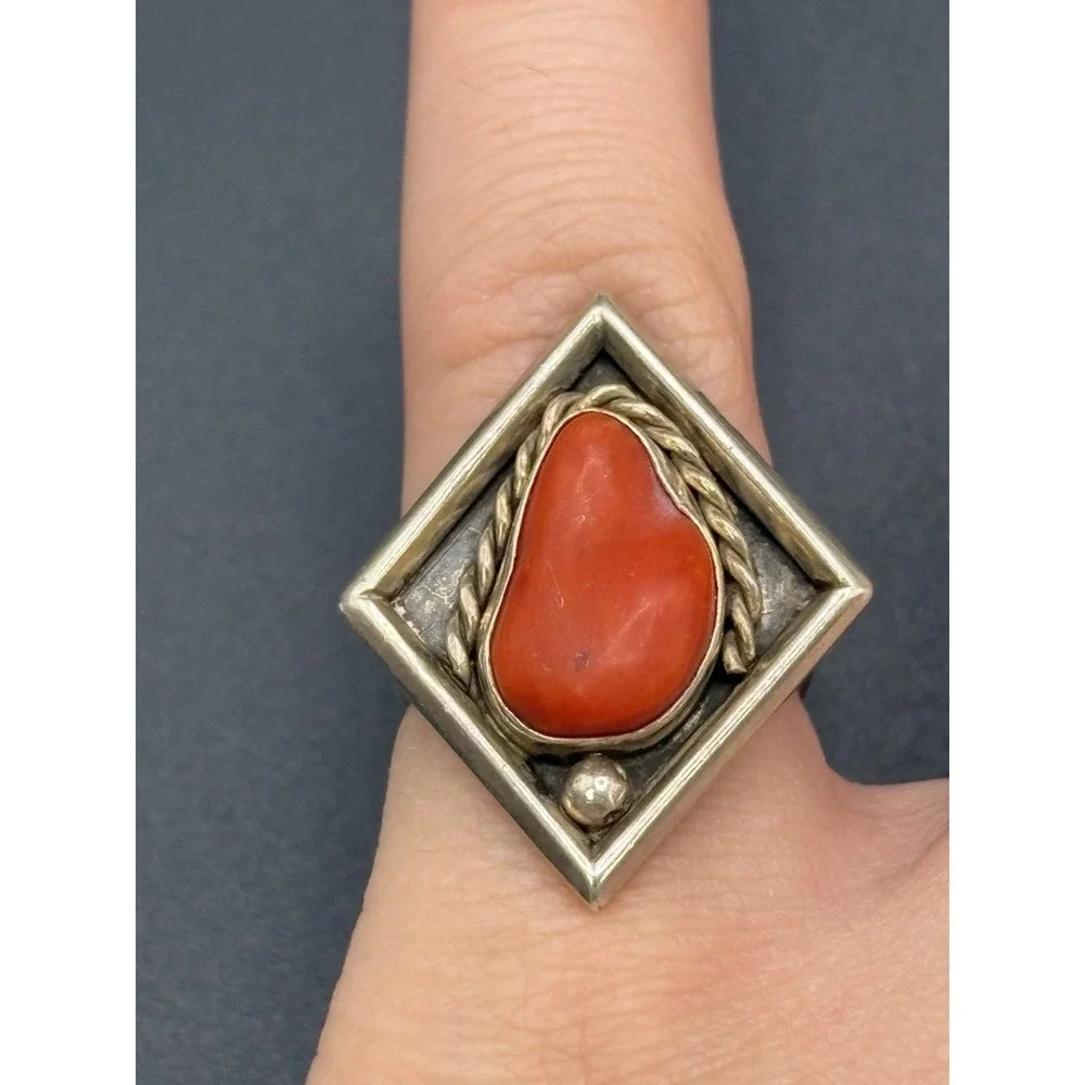 Vintage Sterling Silver Genuine Coral Ring Size 6.25 Tested 6 Grams E18